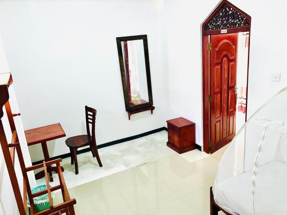 Tiny Royal Palace Unawatuna Eksteriør bilde